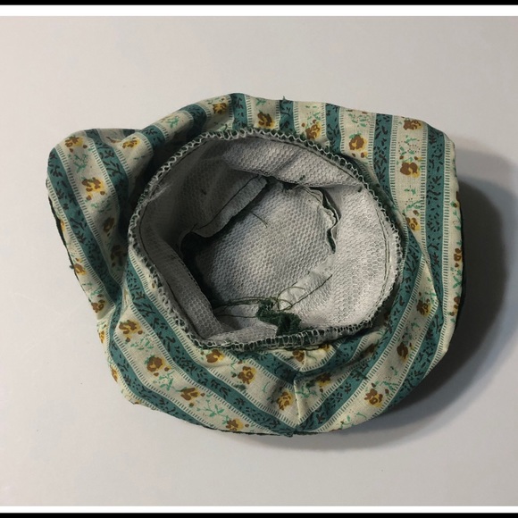 ERIN • TRADITIONS DOLL COLLECTION - Picture 9 of 11